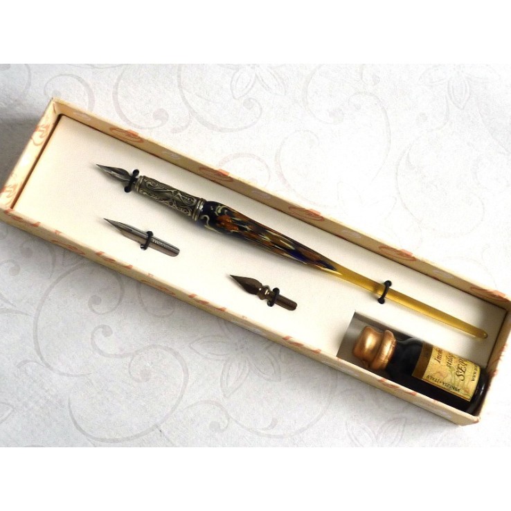 Hoja de oro de cristal Caligrafía Pluma y tinta