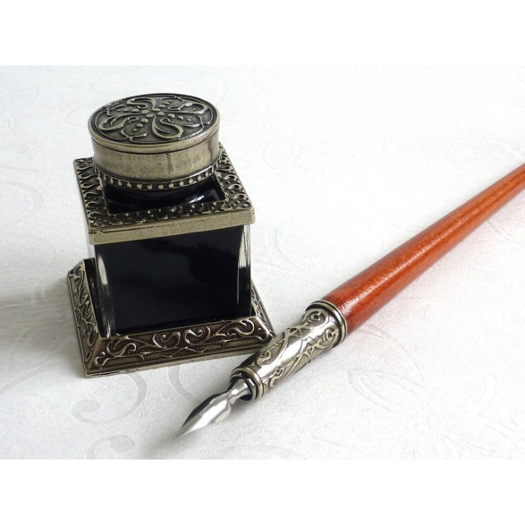 Stylo en bois calligraphie, encrier et porte-stylo