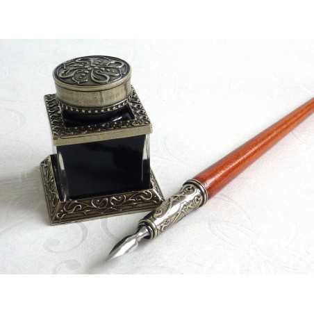 Stylo en bois calligraphie, encrier et porte-stylo