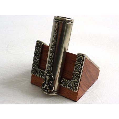 Puiset kalligrafiakynän, mustepullo ja lyijykynä