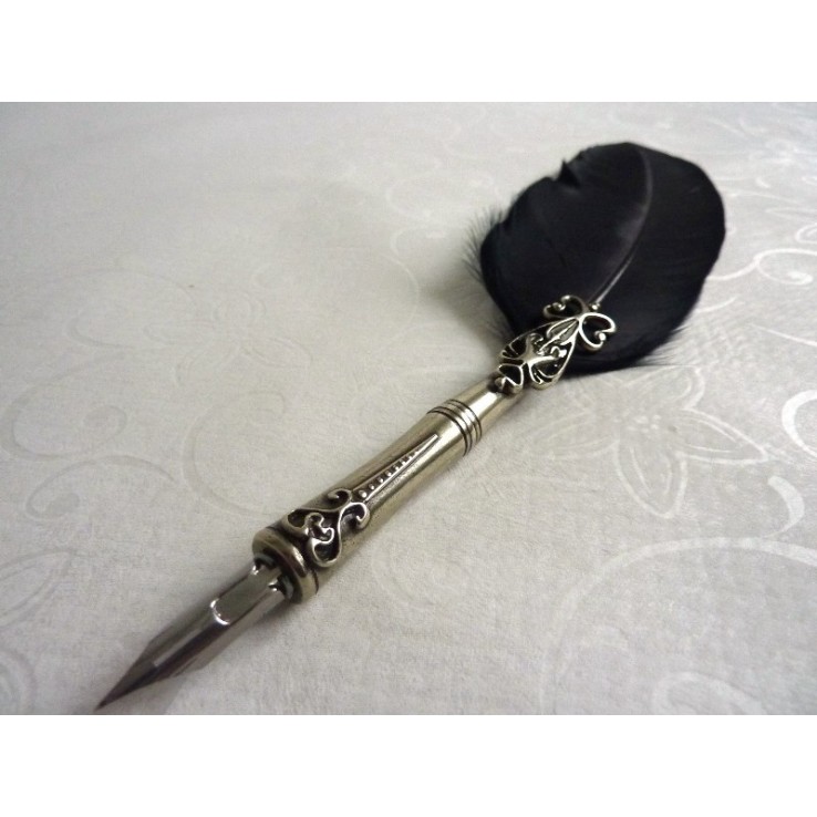 Stylo plume, encrier et porte-stylo