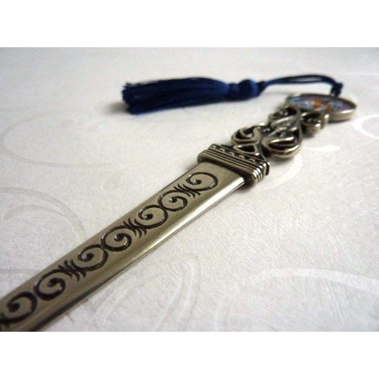 Magnifying Glass & Letter Opener with Murrina