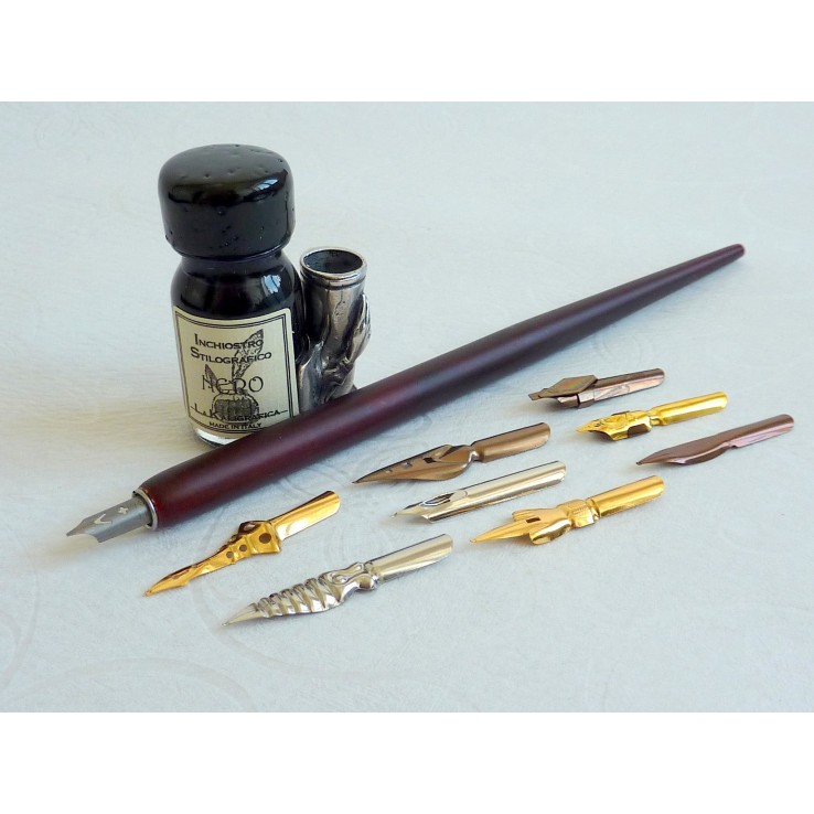 Stylo de calligraphie en bois