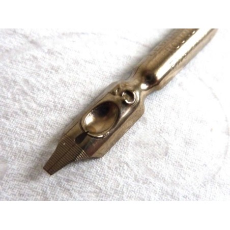 Pointes et réservoirs ronds